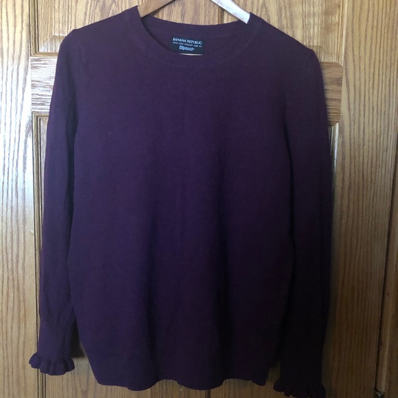 Women’s Banana Republic flipucci Wool Sweater with Ruffles at Cuffs Size Large - Picture 9 of 9